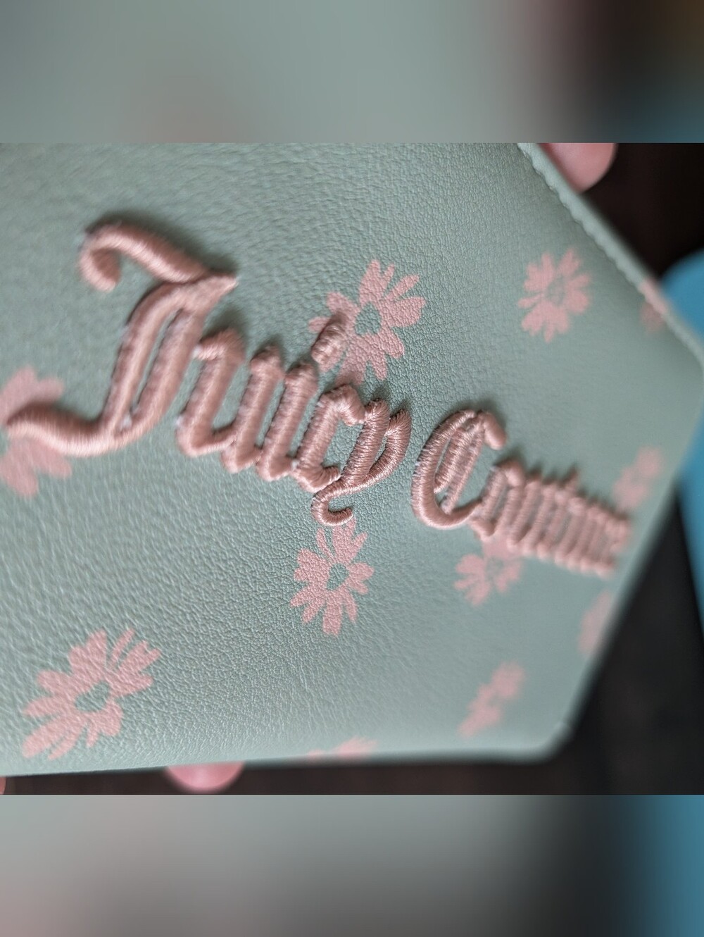 Juicy Couture Daisy Floral Zip Wallet Pink And Mint - Picture 8 of 8